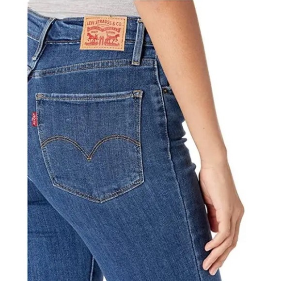 Levi’s | 724 High-rise Straight Leg Jeans 27x32 - Picture 5 of 12